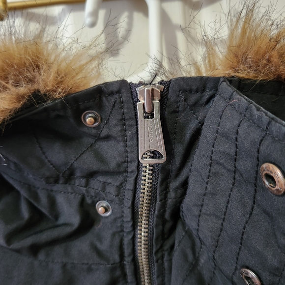 GAP black winter coat parka faux fur trim hood zip front medium - Picture 12 of 16